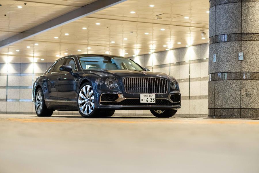  Bentley Flying Spur 2020 года  (JP) (фото 1 из 25)